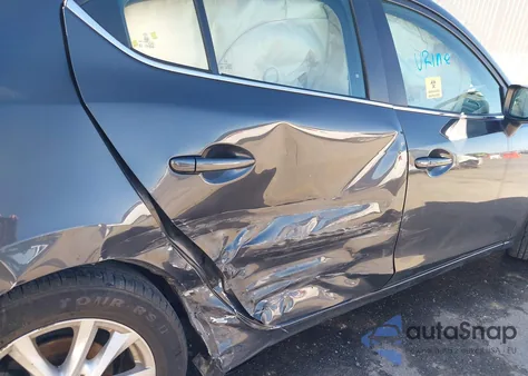 2016 Mazda Mazda3 I Touring из США, поврежденный, VIN 3MZBM1V79GM249751